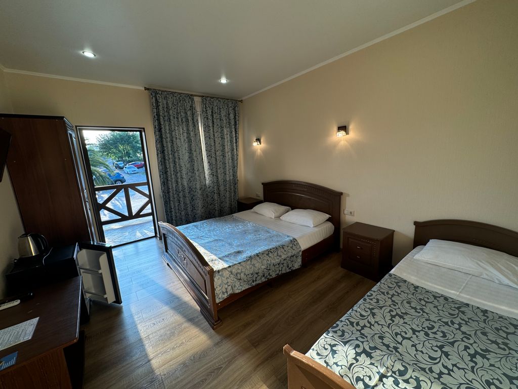 Трёхместный номер с балкон-галерея