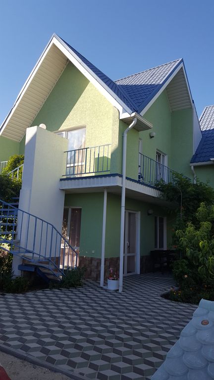 Четырёхместный номер однокомнатный с кухней