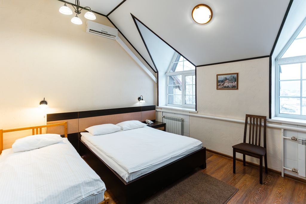 Семейный номер вид на горы