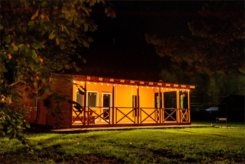 Дом на берегу