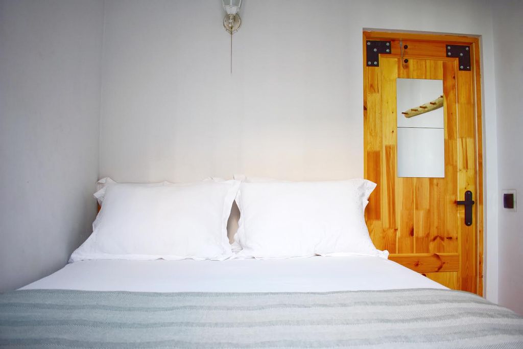 Двухместный номер с 1 кроватью эконом с общей ванной комнатой