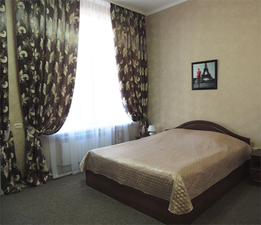 Двухместный номер с 1 кроватью Полулюкс