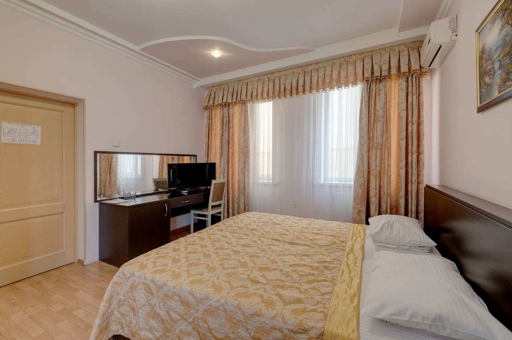 Двухместный номер с 1 кроватью полулюкс