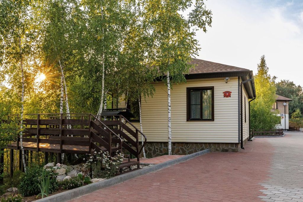 Дом коттедж 3-спальни