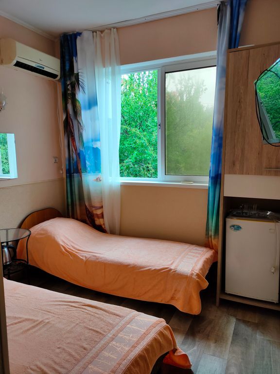 Двухместный номер с 2 отдельными кроватями эконом с видом на горы