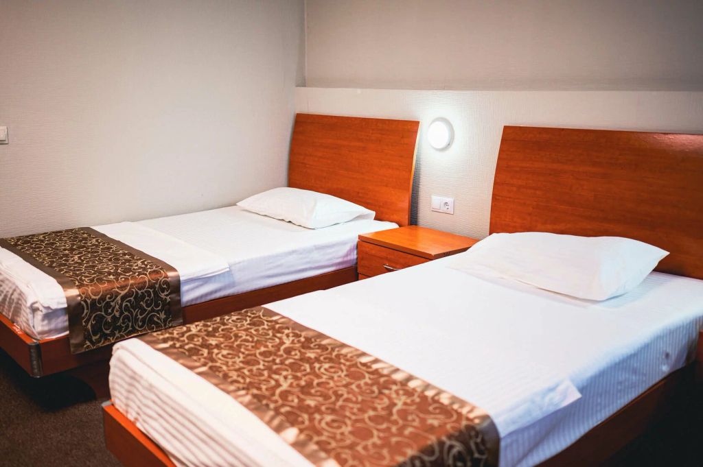 Двухместный номер с 2 отдельными кроватями стандарт