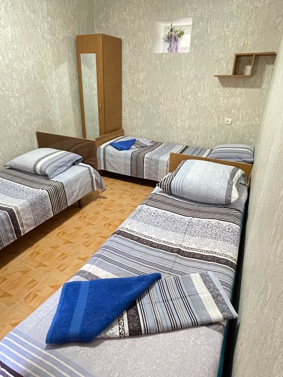 Трёхместный номер стандарт с отдельным с/у