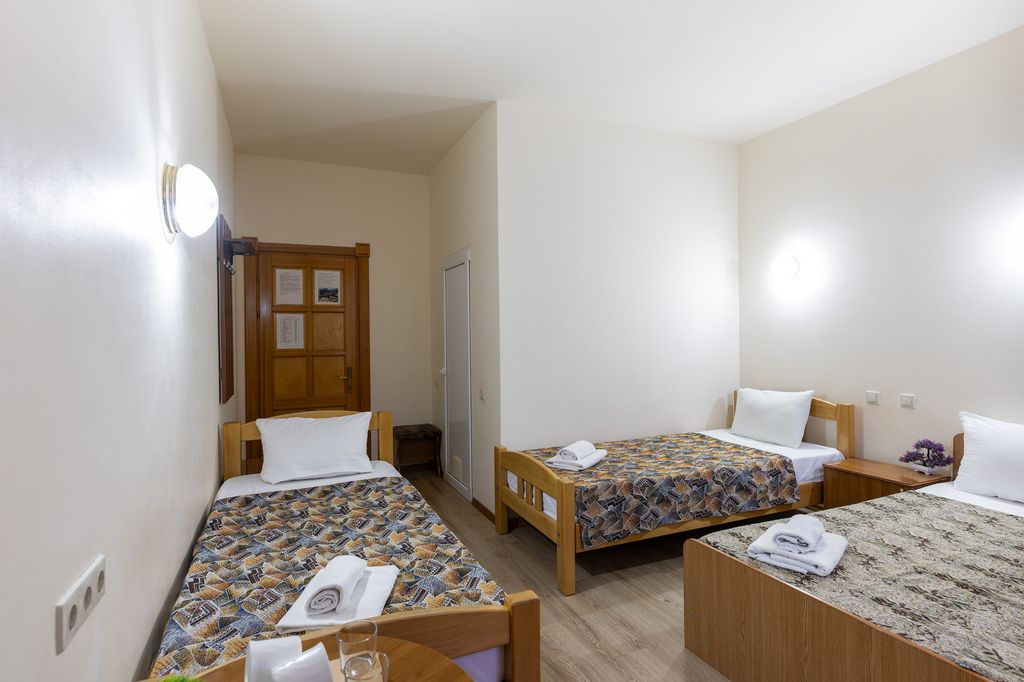 Четырёхместный номер улучшенный