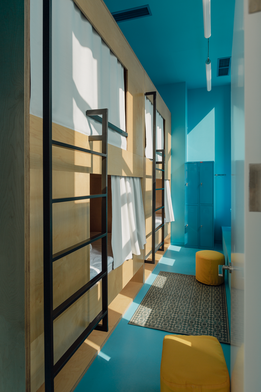 Многоместный женский номер эконом (душ/туалет общий)