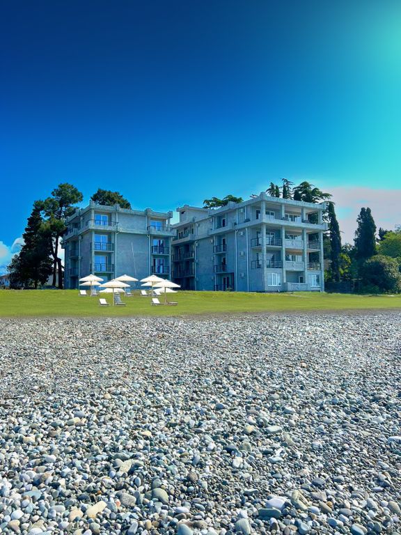 Апартаменты трехкомнатный с видом на море