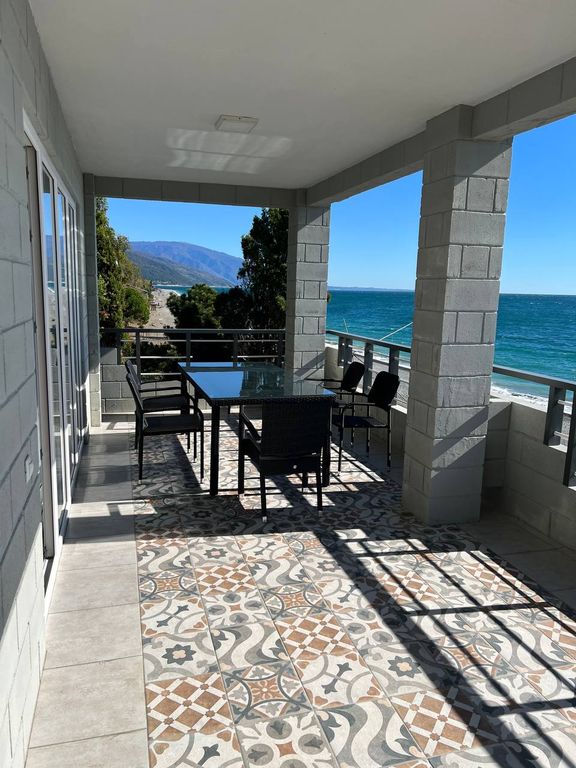 Апартаменты Пятикомнатные с видом на море