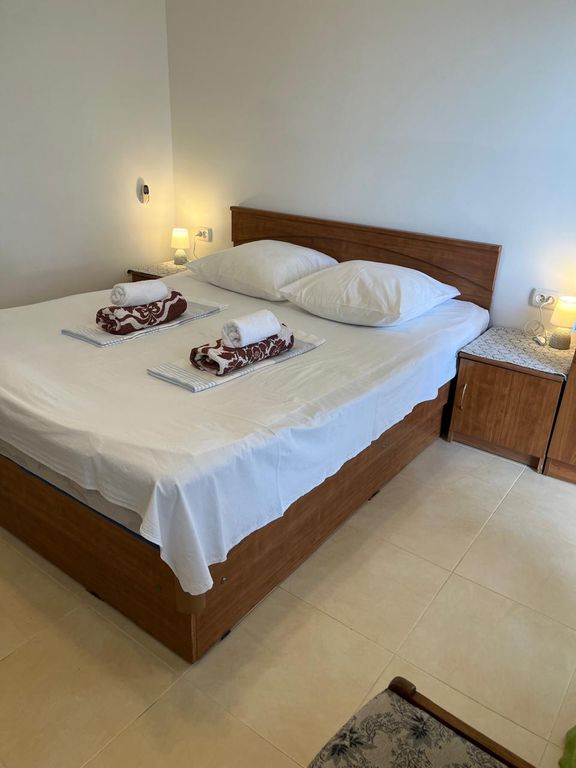 Трёхместный номер эконом с видом на море