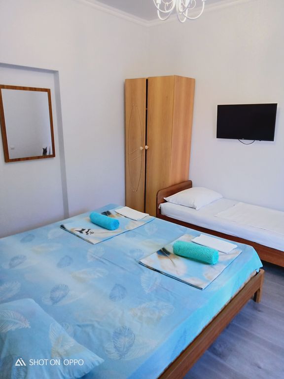 Трёхместный номер стандарт с видом на город