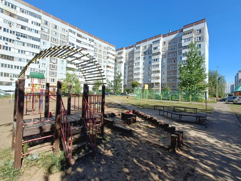 Фасад дома, Чистопольская 27