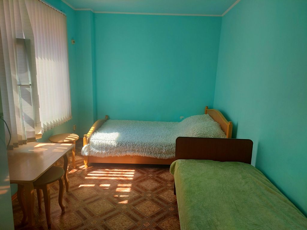 Трёхместный номер полулюкс