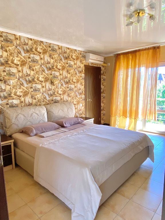 Четырёхместный номер улучшенный с видом на море