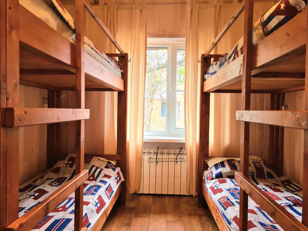 Четырёхместный номер на мансарде