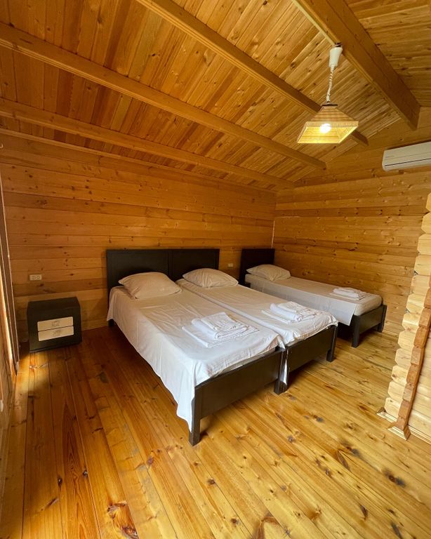 Трёхместный номер коттедж