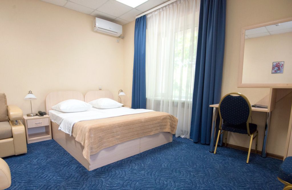 Двухместный номер с 1 кроватью Комфорт