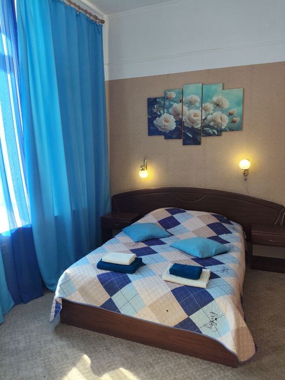 Семейный номер Семейный номер Стандарт на 1 этаже