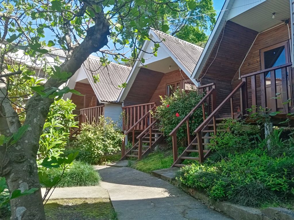 Дом пятиместный с видом на сад