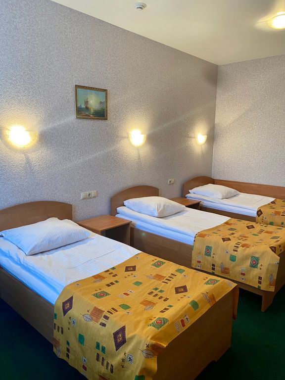 Трёхместный номер эконом