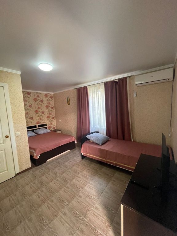 Трёхместный номер трехместный с террасой №14