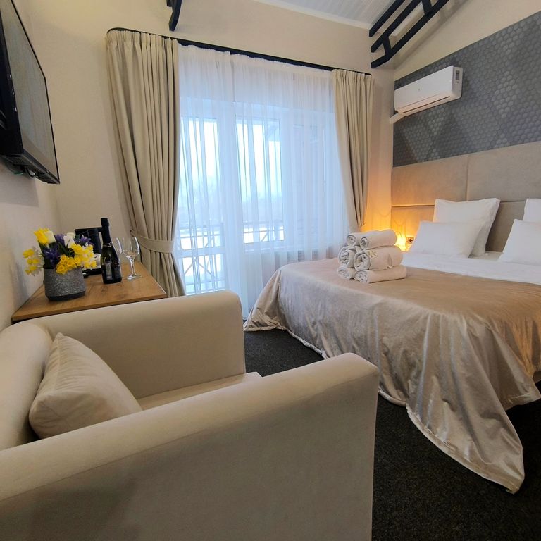 Семейный номер Luxe (Люкс) DBL/SGL/Triple +Chd