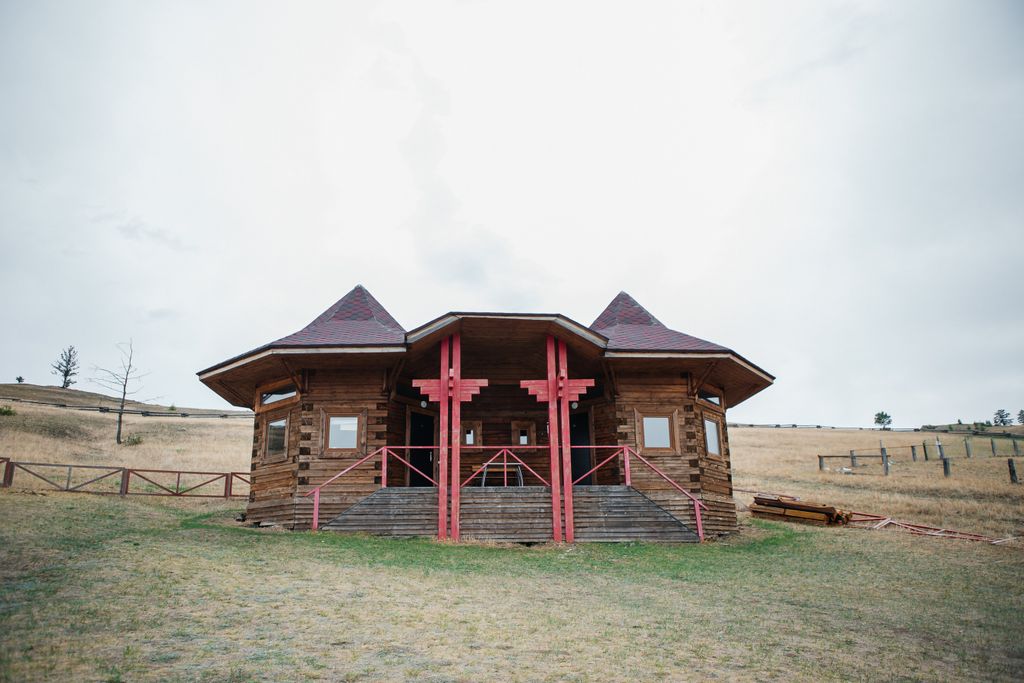 Четырёхместный номер с отдельным входом в брусовом корпусе