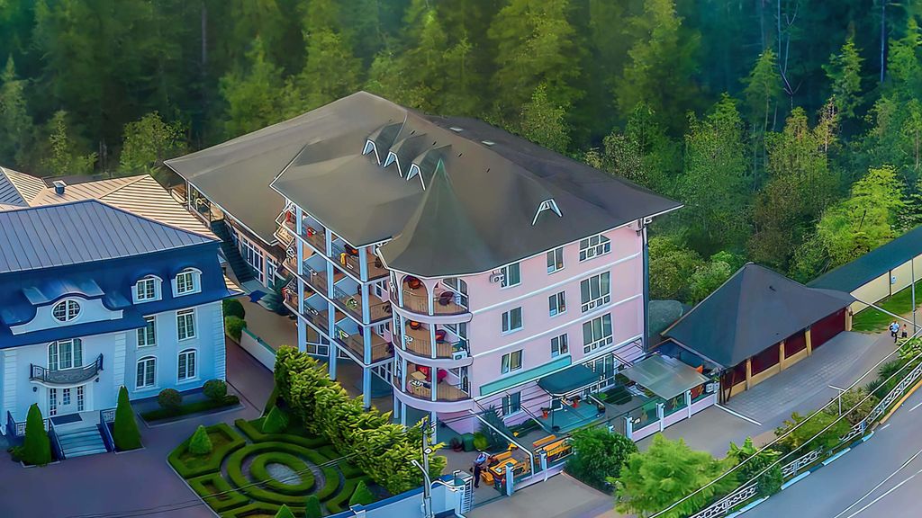 Четырёхместный номер Комфорт с верандой