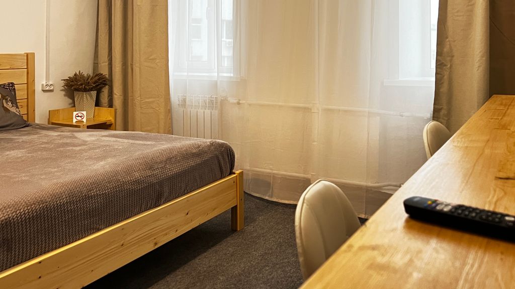 Двухместный номер с 1 кроватью . Общий санузел с душевой кабиной