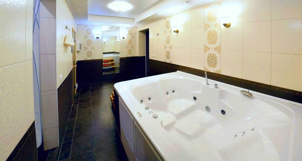 Апартаменты с кухней, сауной и джакузи