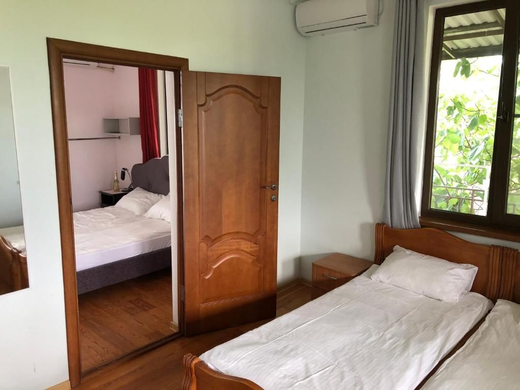 Семейный номер Люкс с 2 спальнями, с лоджией, с видом на горы