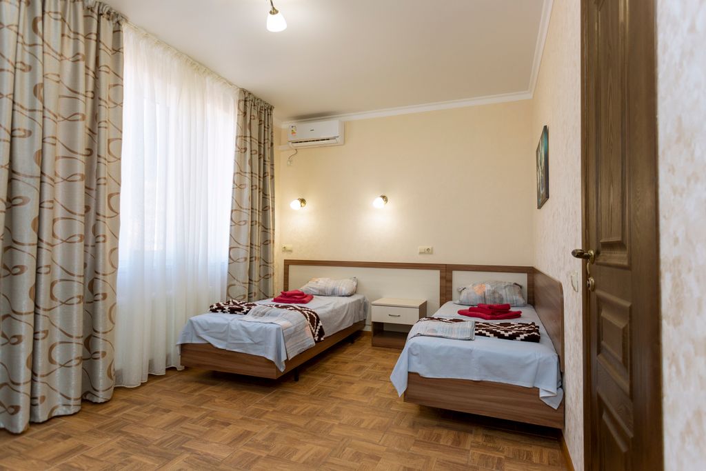 Двухместный номер с 2 отдельными кроватями стандарт без балкона