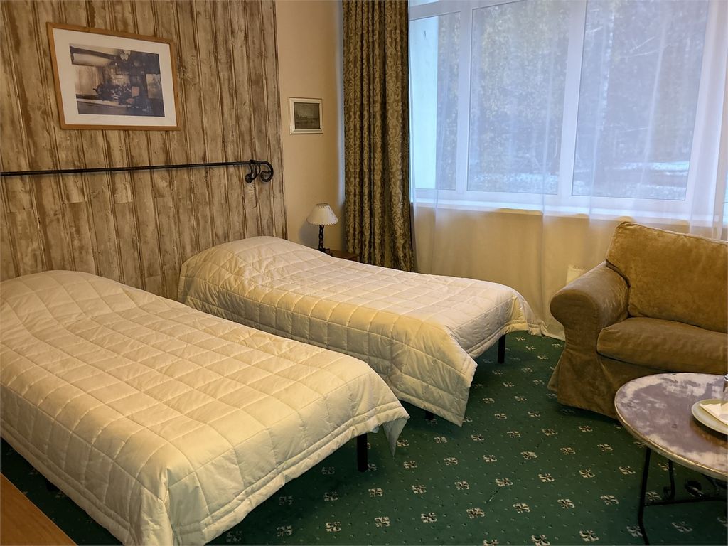 Двухместный номер с 2 отдельными кроватями стандарт улучшенный с 2 кроватями