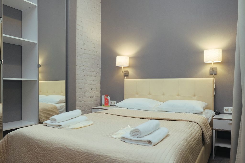 Двухместный номер с 1 кроватью эконом без окна