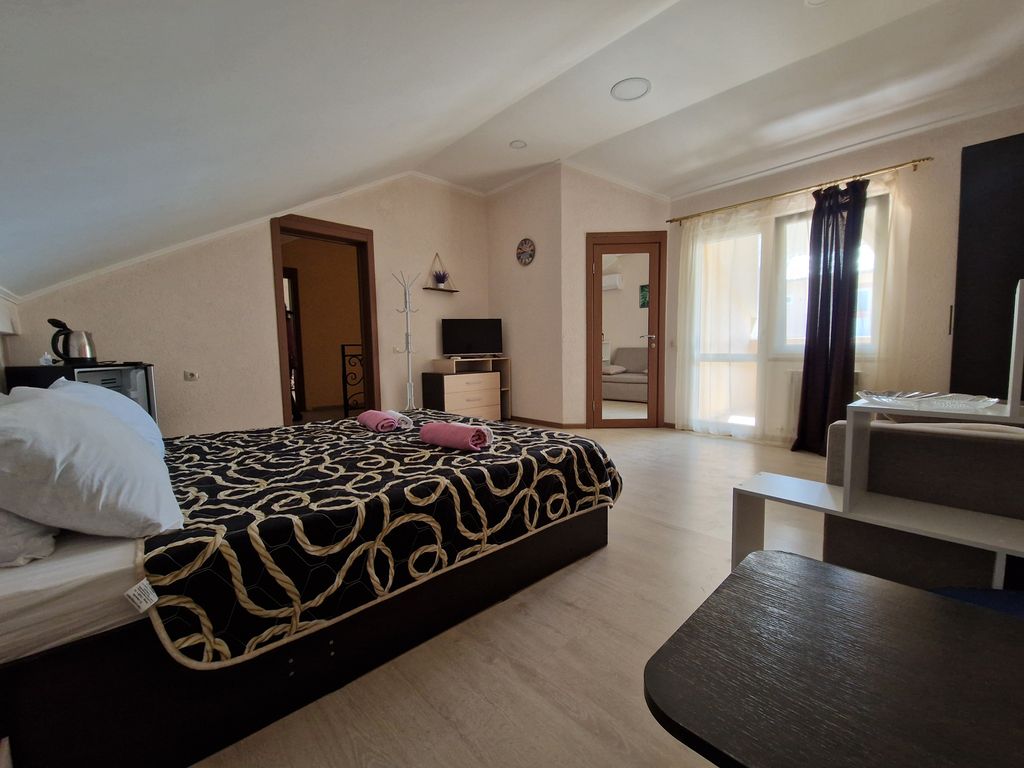 Четырёхместный номер улучшенный