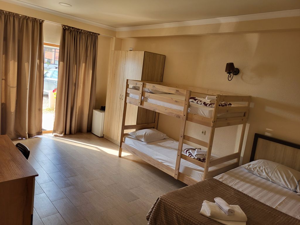 Четырёхместный номер стандарт с видом на море