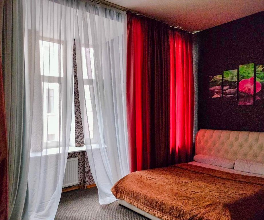 Двухместный номер с 1 кроватью улучшенный с общей ванной комнатой