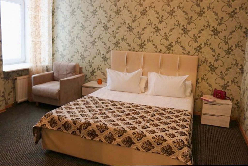 Семейный номер двухкомнатный семейный с собственной ванной комнатой