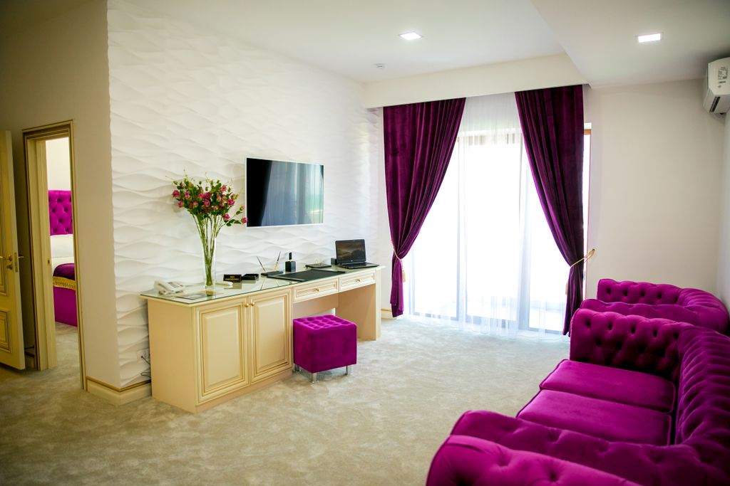 Двухместный номер с 1 кроватью супериор Сюит