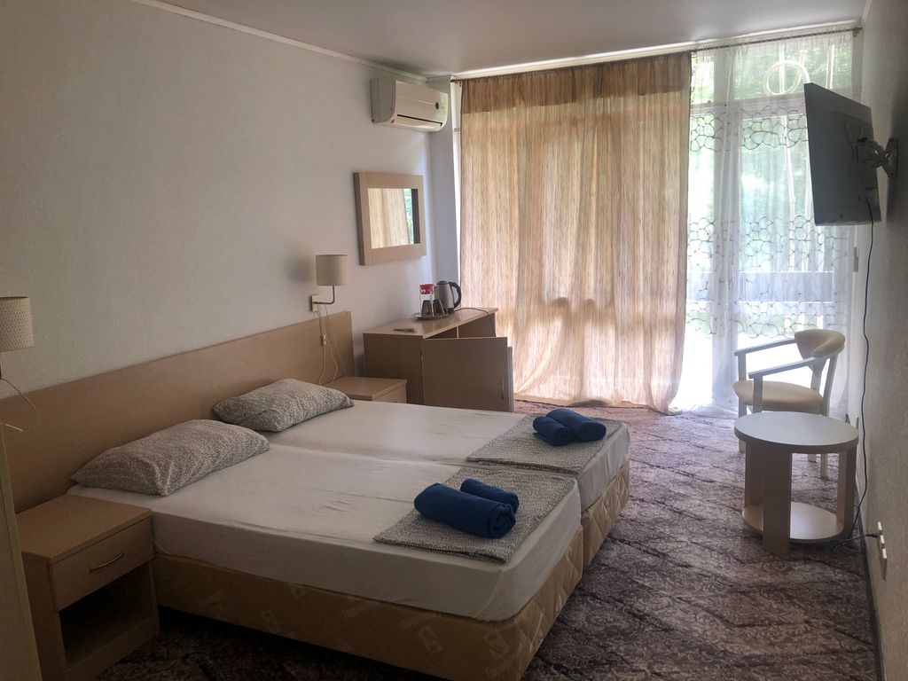 Двухместный номер с 2 отдельными кроватями улучшенный с видом на горы