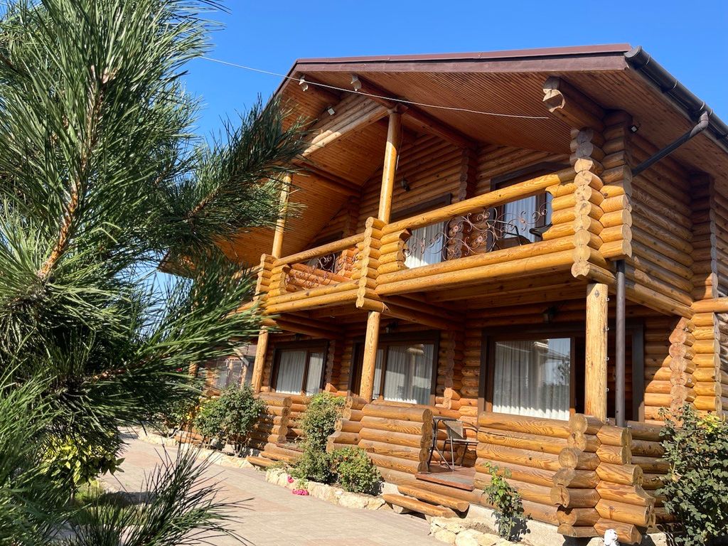 Четырёхместный номер люкс