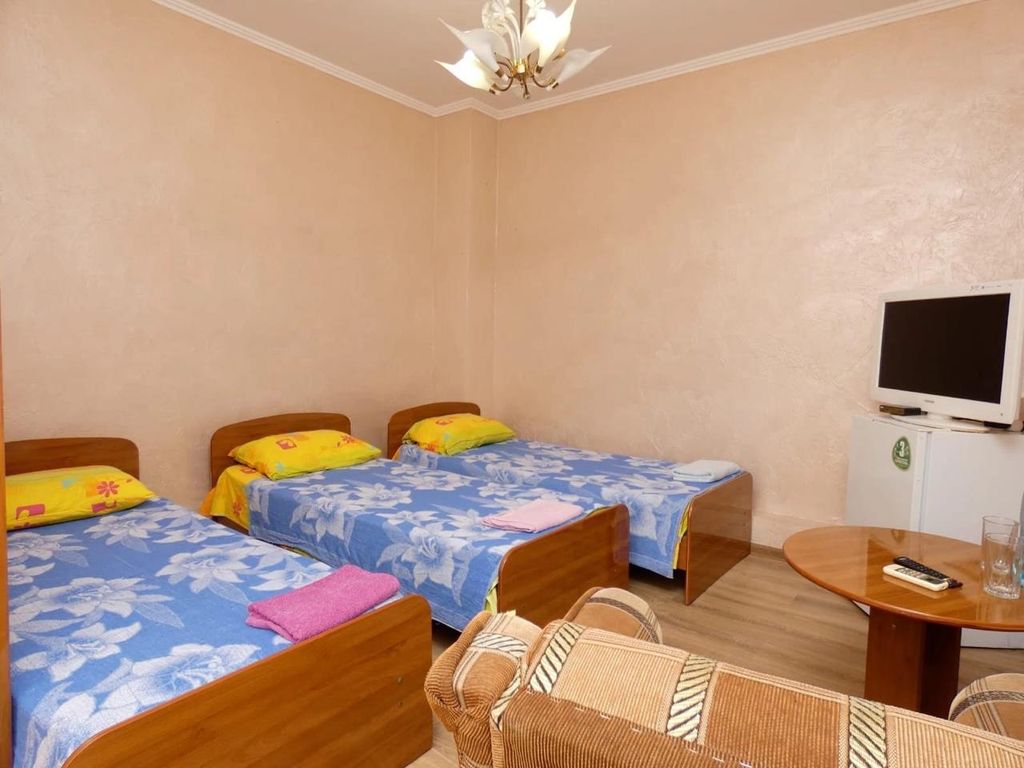 Трёхместный номер стандарт с видом на море