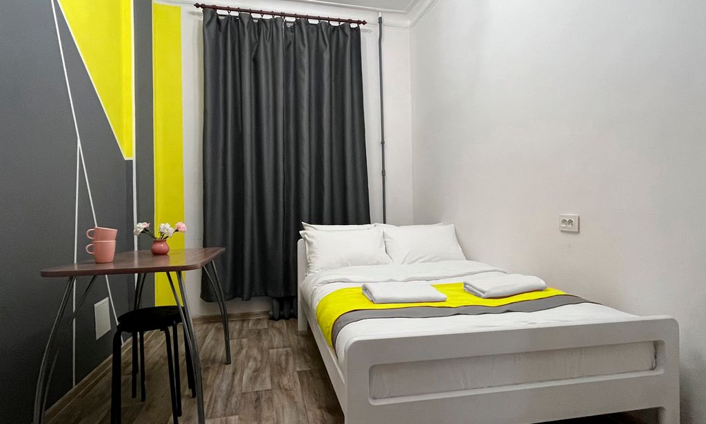 Двухместный номер с 1 кроватью эконом с видом на город