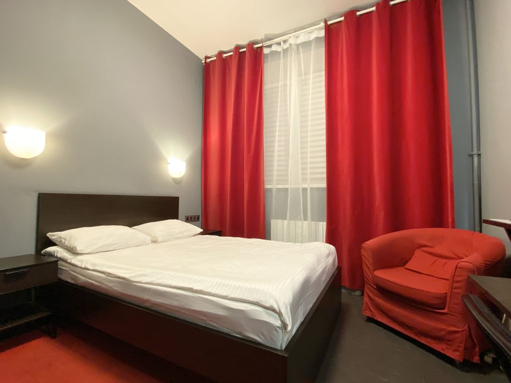 Двухместный номер с 1 кроватью Стандарт 109