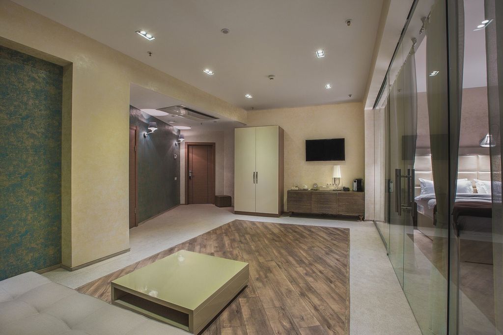 Двухместный номер с 1 кроватью Люкс деловой