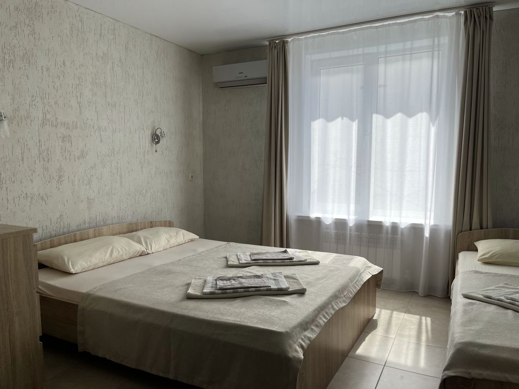 Трёхместный номер стандарт