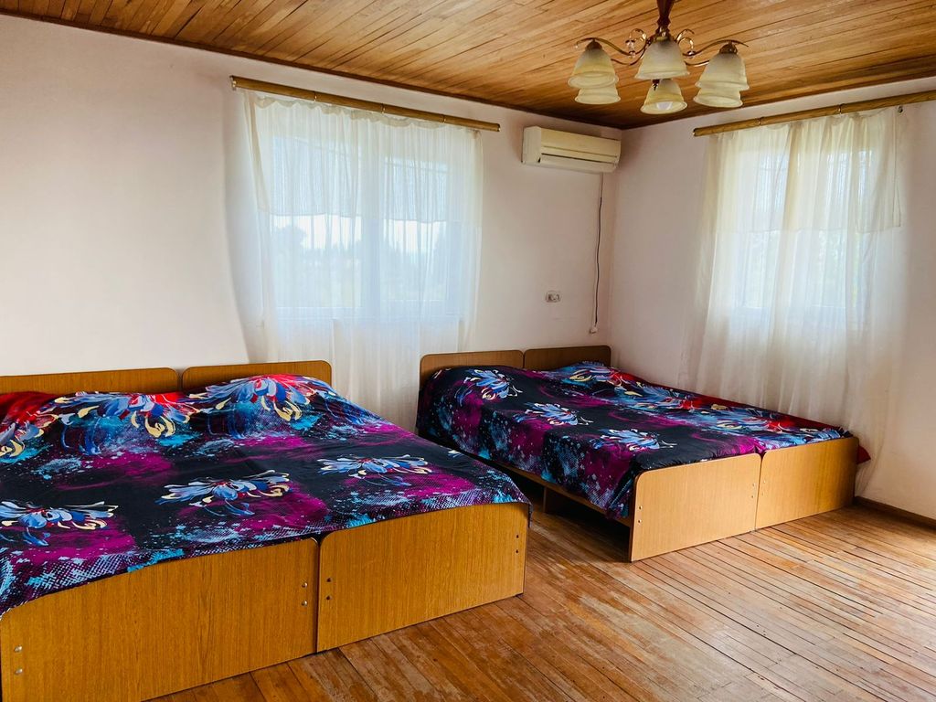 Четырёхместный номер эконом с видом на море