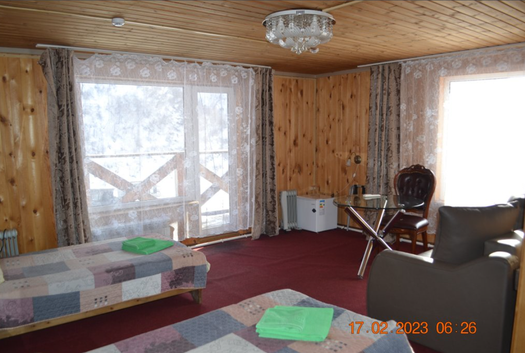 Семейный номер с видом на Байкал